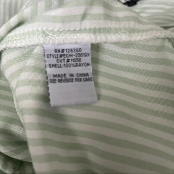 Velvet heart women’s size 3X long sleeve green & white striped button blouse - Picture 2 of 7